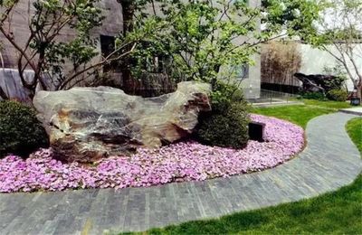 &ldquo;石&rdquo;來運轉 &middot; 庭院置石的風水與藝術