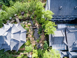 清涼25 住臨溪而建 獨(dú)攬1000m2花園的庭院酒店,露臺迎日落,臨窗沐浴好風(fēng)情